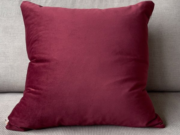 Merlot front cushion from Kooshan